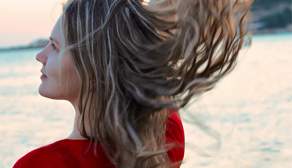 5 Easy Tips For Taking Care of Your Hair This Summer